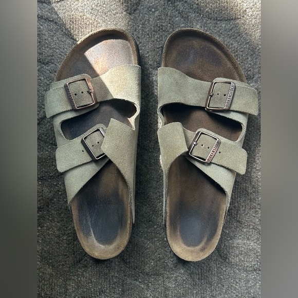 Birkenstock Arizona Men's Leather
Suede Strap Sandals, Taupe, Size 10 EUR 43 - Picture 2 of 10